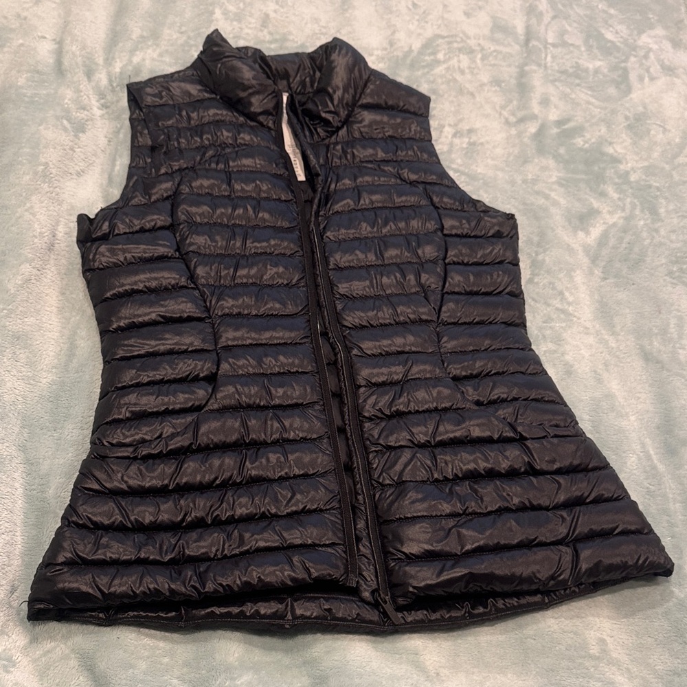 Lululemon Black Puffer Vest